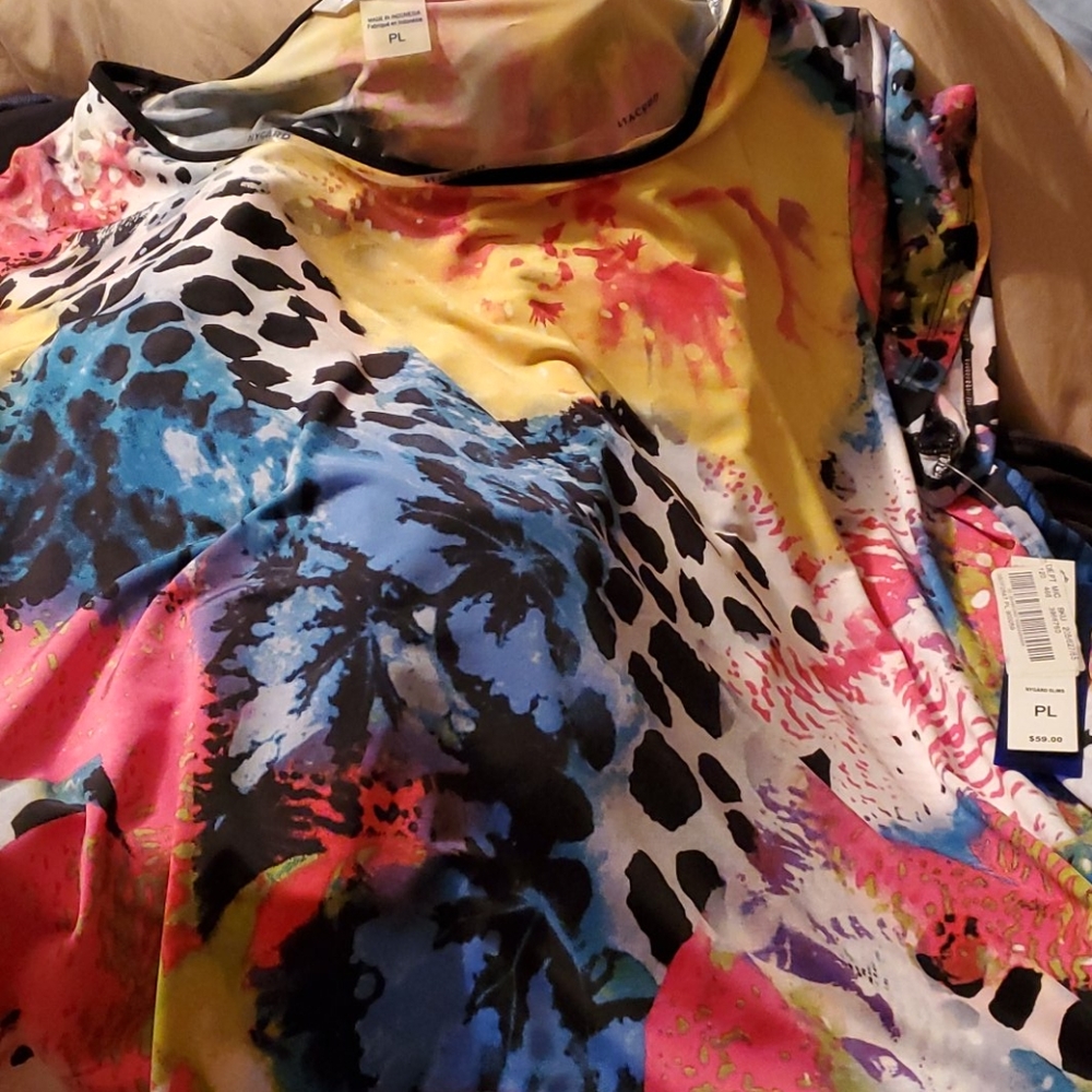 Ladies top.